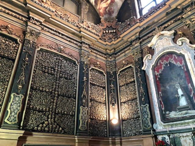 capela de ossos de Milão
