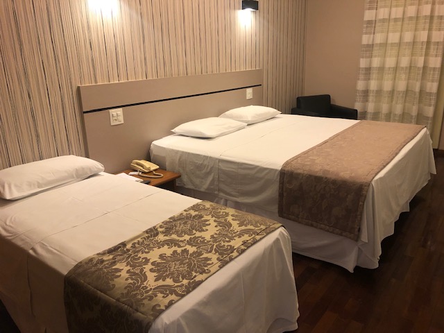 quarto serrano residencial hotel